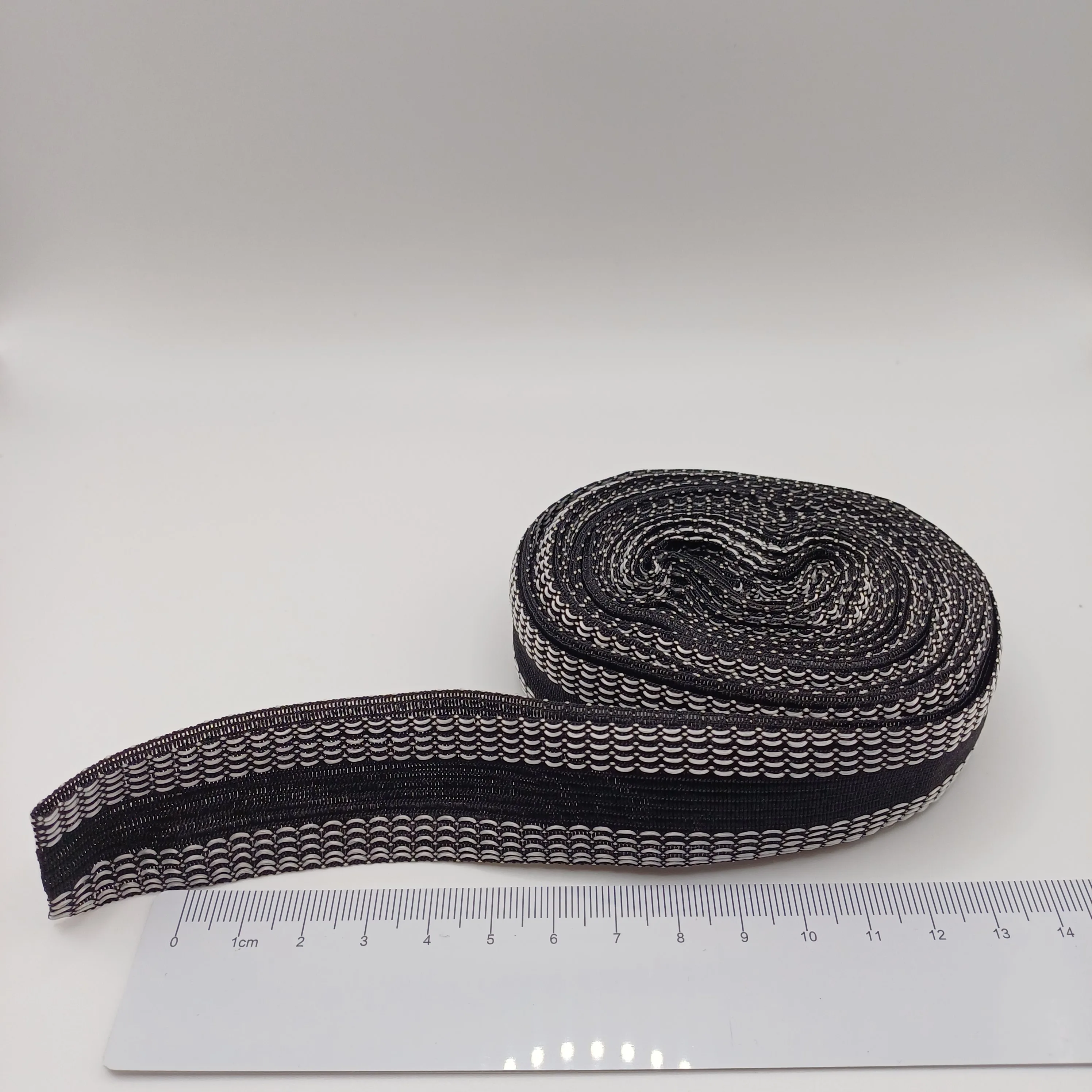 Ruban noir et argent