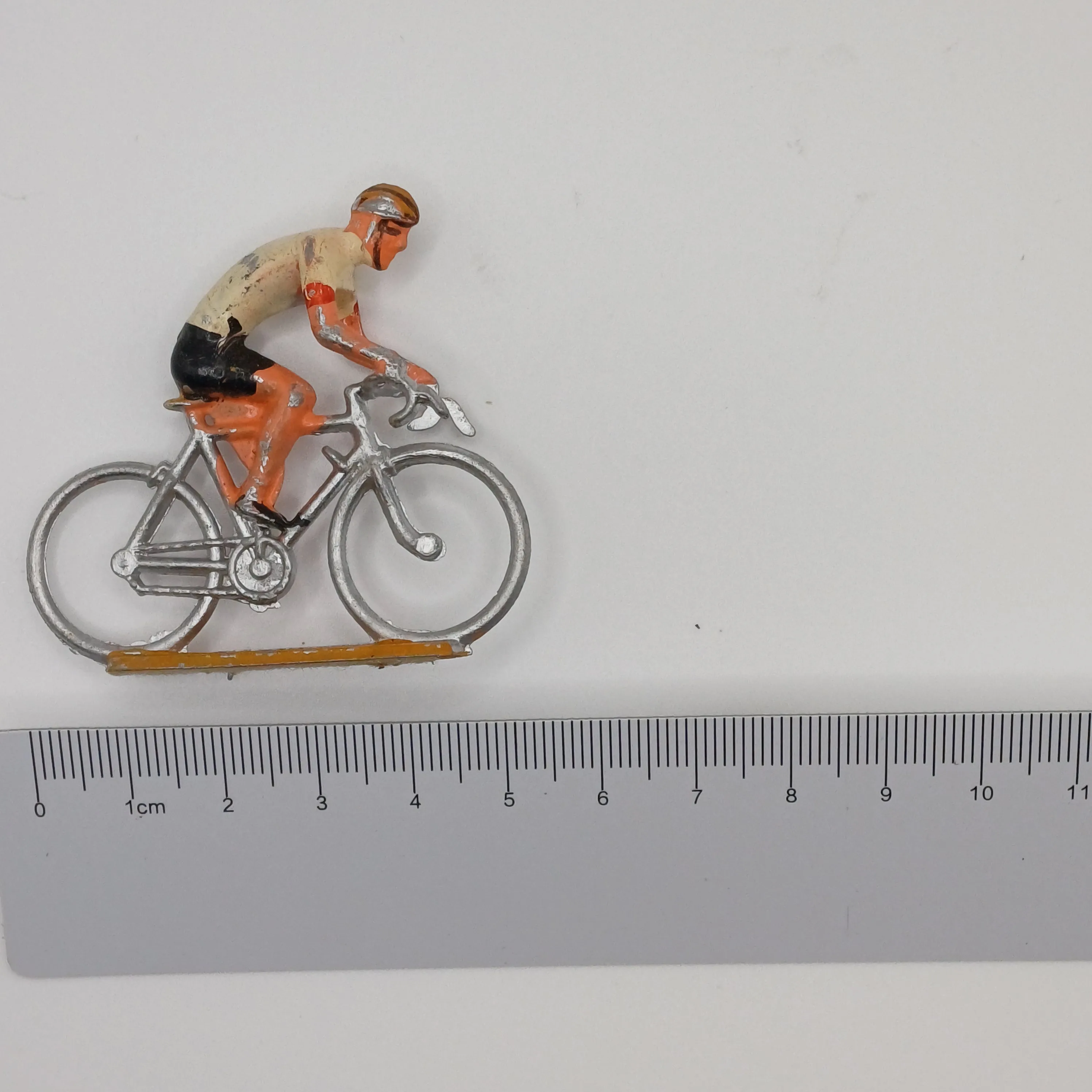 Figurine