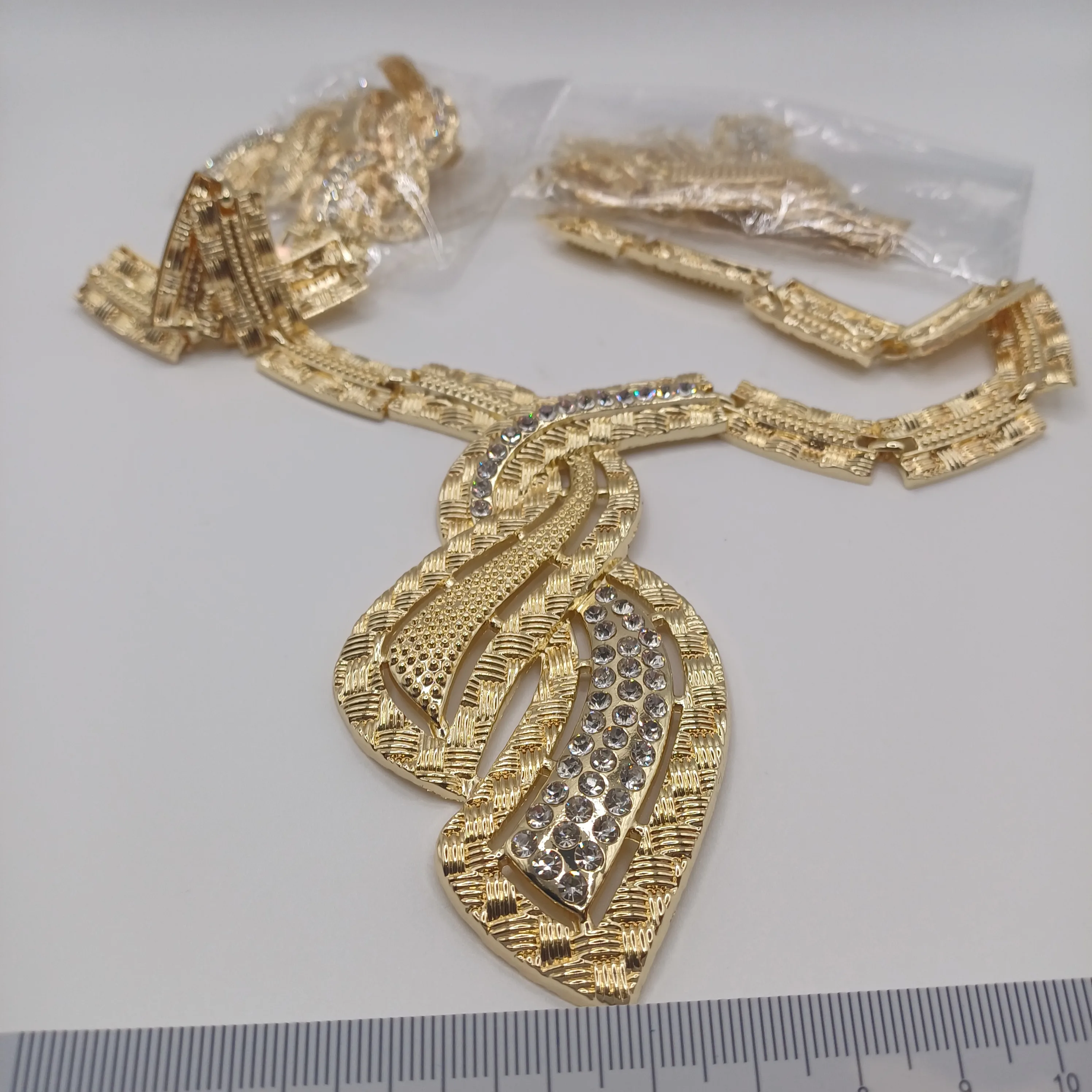 Collier fantaisie doré