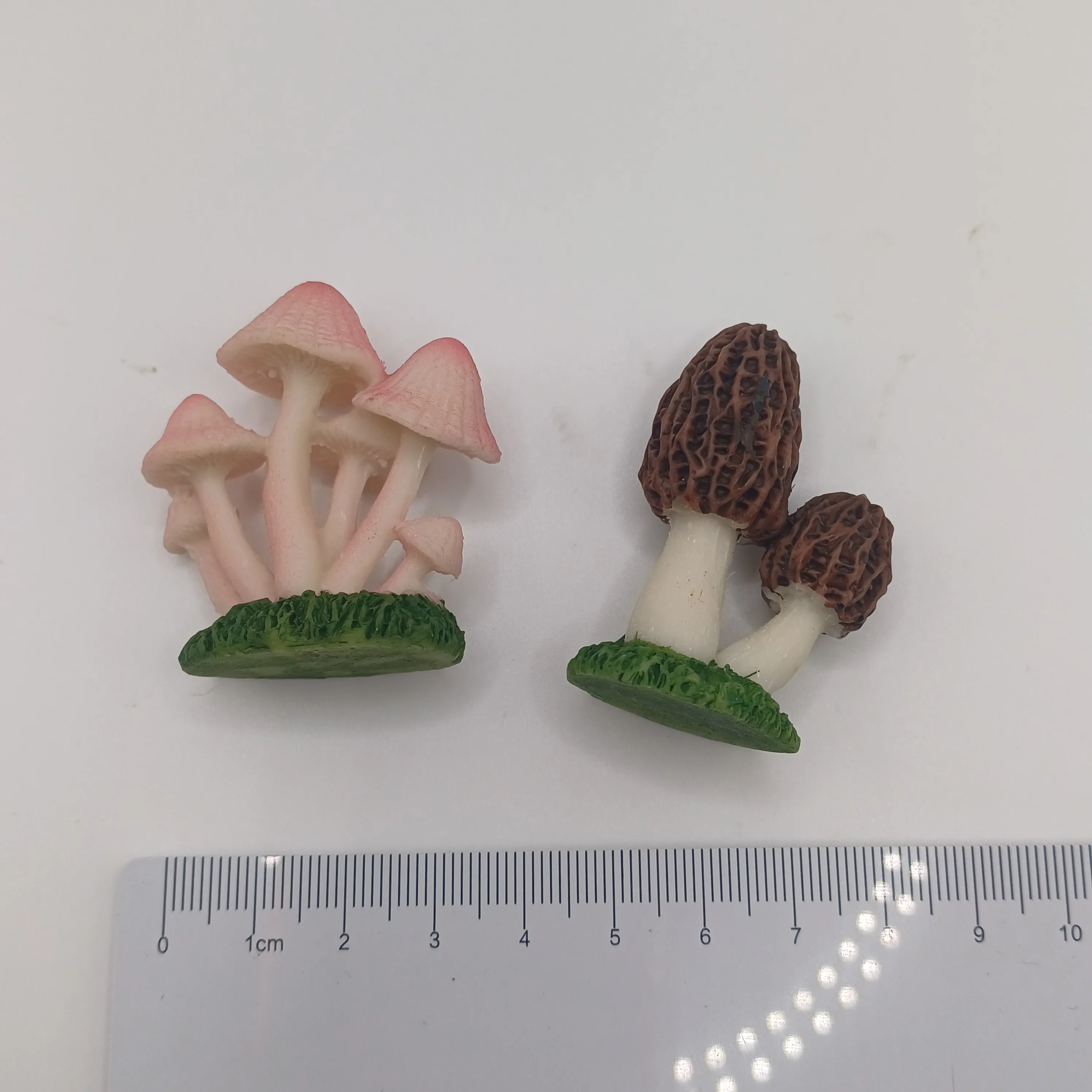 Lot champignons en résine