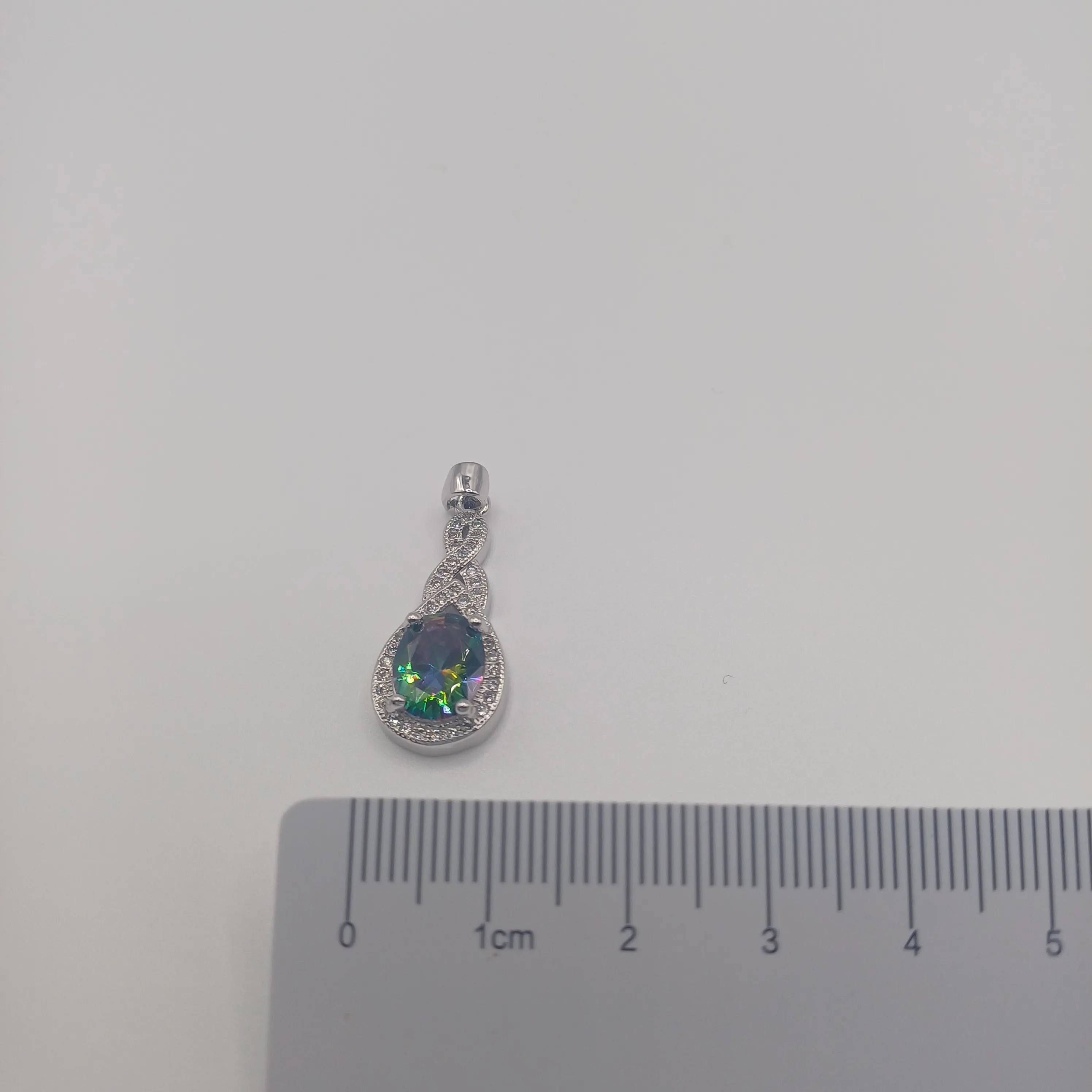 Pendentif fantaisie violet/vert ovale