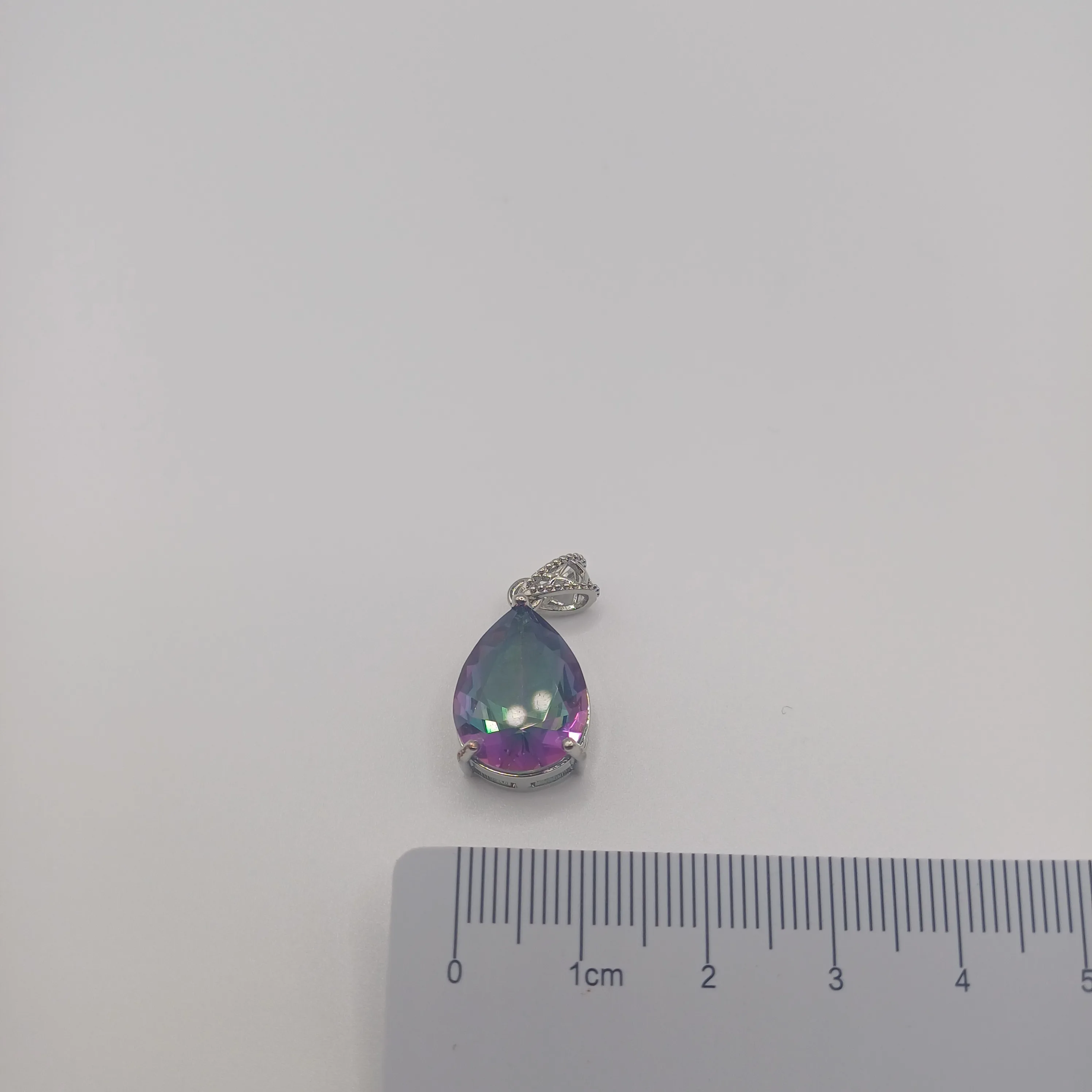 Pendentif fantaisie rose/vert goutte